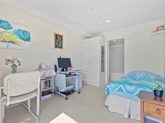 8A/18 Ronwood Avenue, Manukau