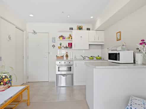 8A/18 Ronwood Avenue, Manukau
