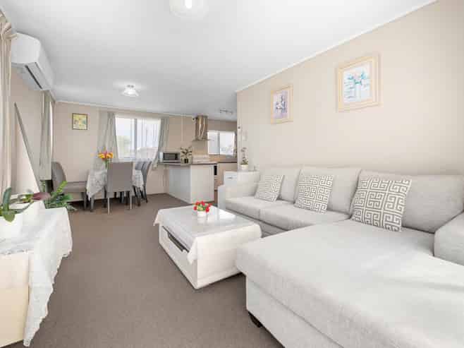 2/19 Martin Road, Manurewa