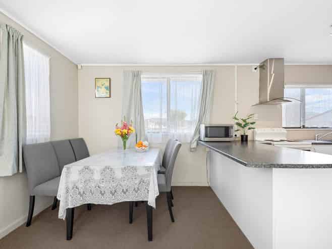 2/19 Martin Road, Manurewa
