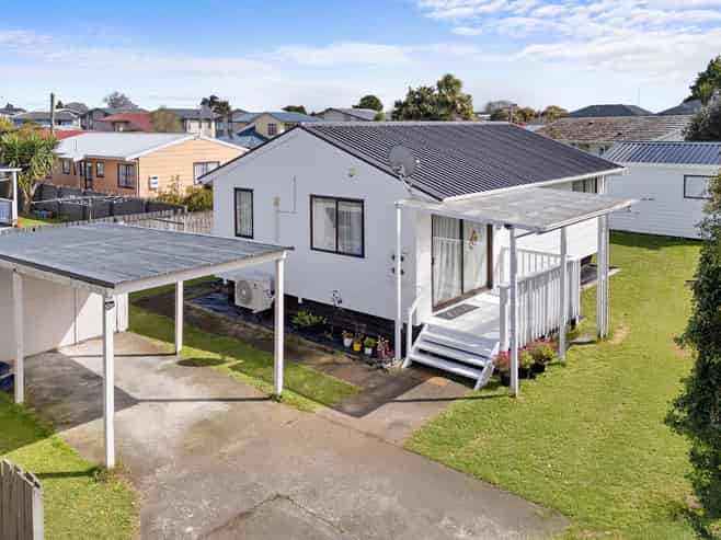 2/19 Martin Road, Manurewa