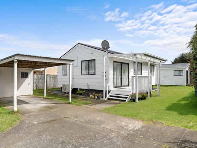 2/19 Martin Road, Manurewa