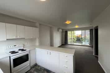 6a/266 Onewa Rd, Birkenhead