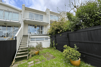 6a/266 Onewa Rd, Birkenhead