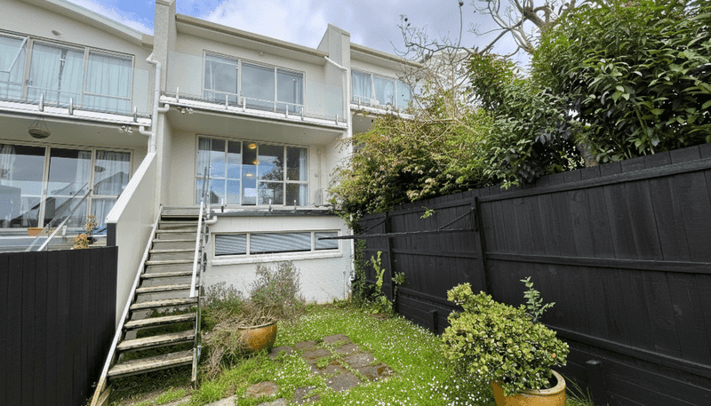 6a/266 Onewa Rd, Birkenhead