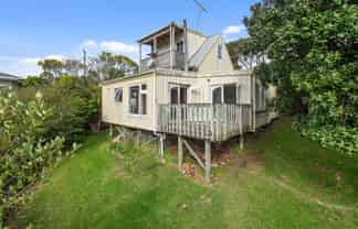 37 Makiri Street, Helensville
