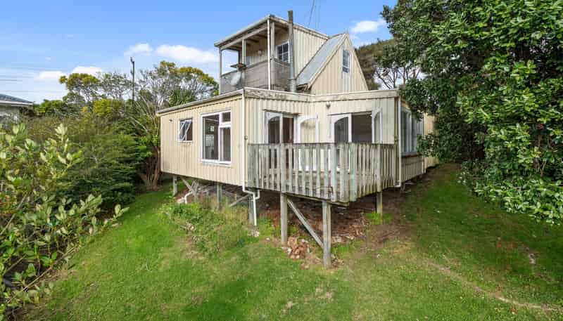 37 Makiri Street, Helensville