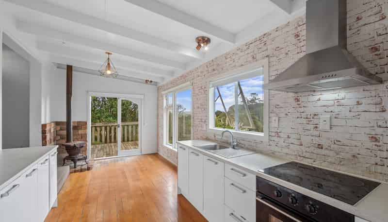 37 Makiri Street, Helensville