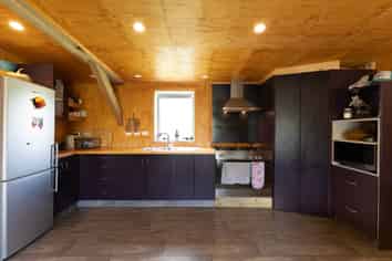 981 Colyton Road, Bunnythorpe