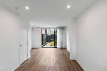 Auckland - Address withheld