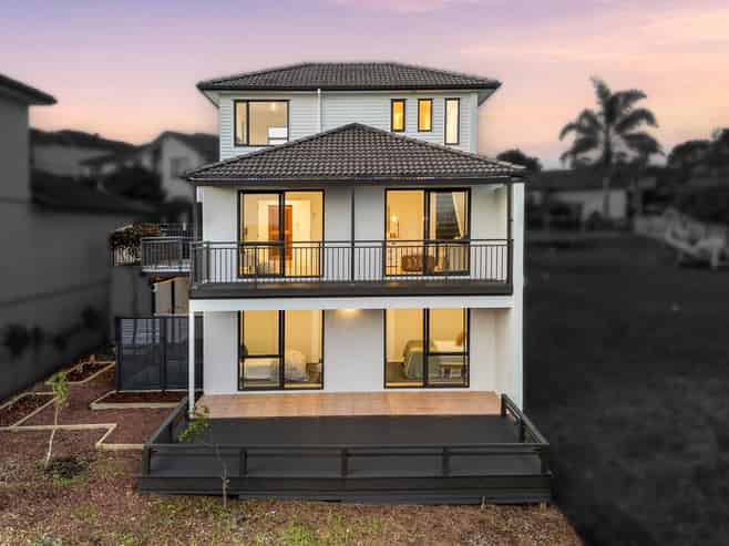 24 Keepers Drive, Gulf Harbour