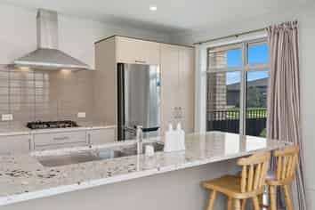 10 Lewknor Drive, Papamoa Beach