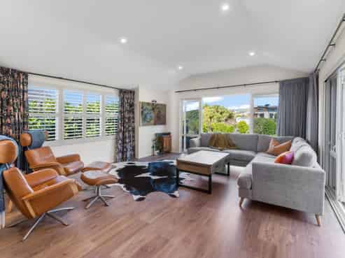 196 Tutere Street, Waikanae Beach