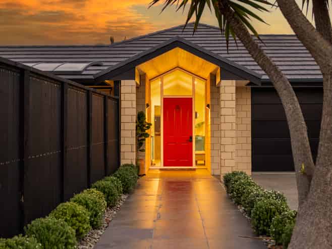 196 Tutere Street, Waikanae Beach