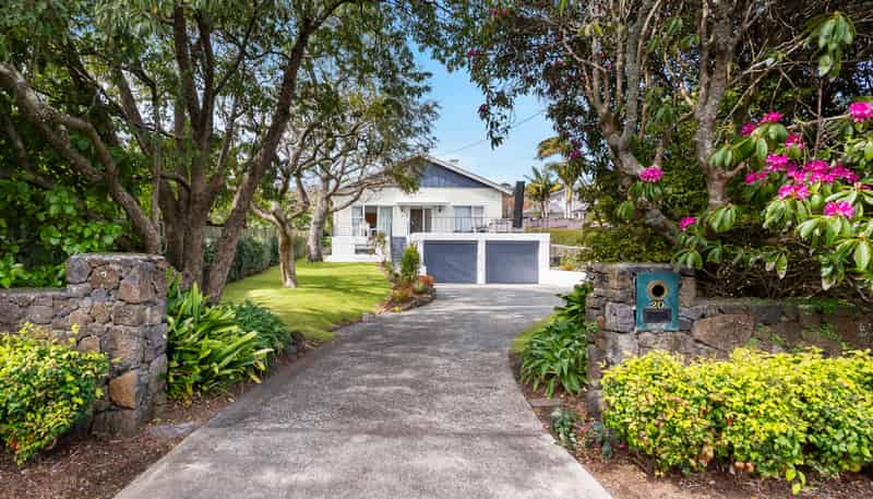 20 Allendale Road, Mount Albert