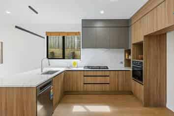 13E King Richard Place, Browns Bay