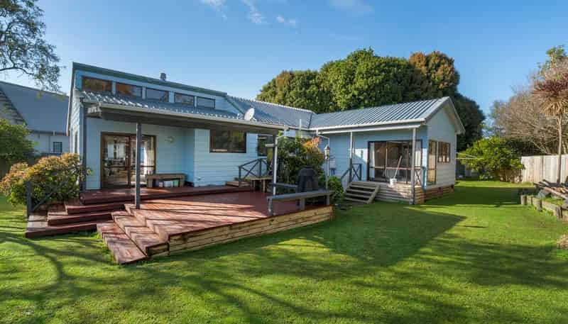 77 Carnoustie Drive,, Wattle Downs