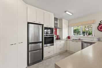 2/8 McCormacks Bay Road, Mount Pleasant