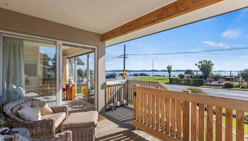 2/8 McCormacks Bay Road, Mount Pleasant