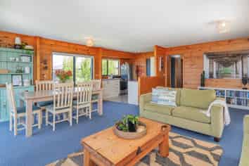 12 Panorama Avenue, Ferry Landing