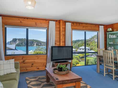 12 Panorama Avenue, Ferry Landing