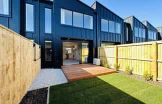 7/9 Marcroft St, Woolston