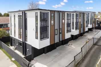 1-4, 1664 Great North Road, Avondale