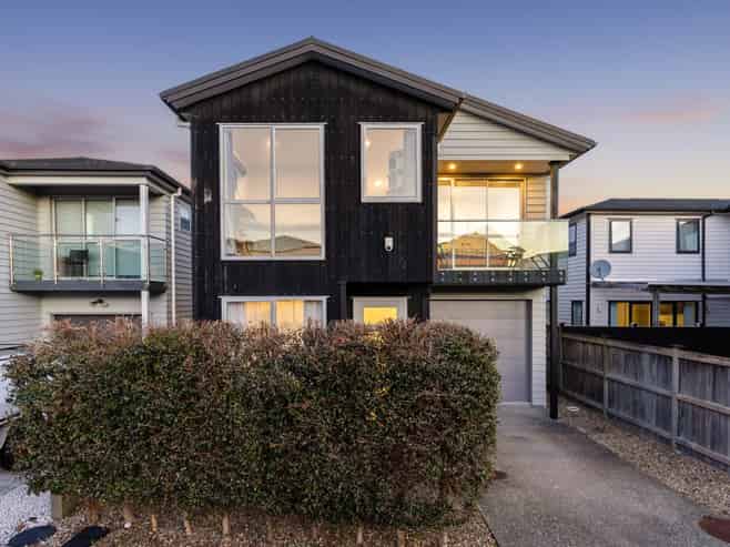 1  Silvereye Road, Hobsonville