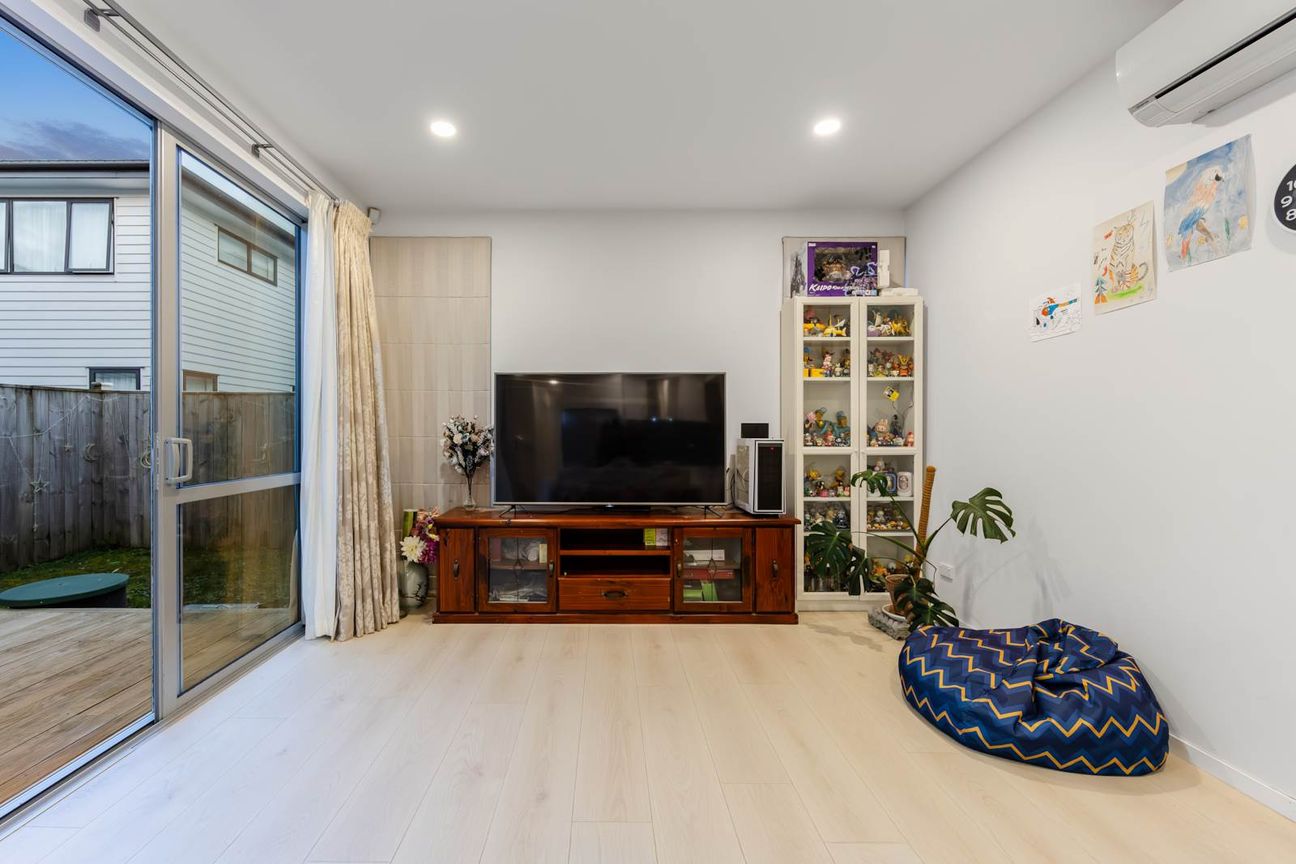Gorgeous Standalone Family Home - Więcej