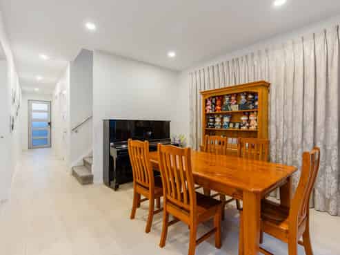 1  Silvereye Road, Hobsonville