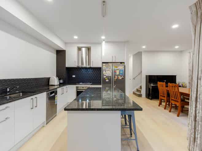 1  Silvereye Road, Hobsonville