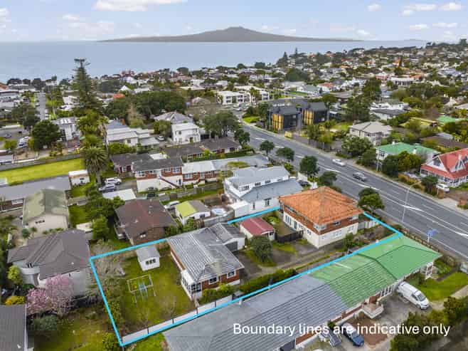 9 Esmonde Road, Takapuna