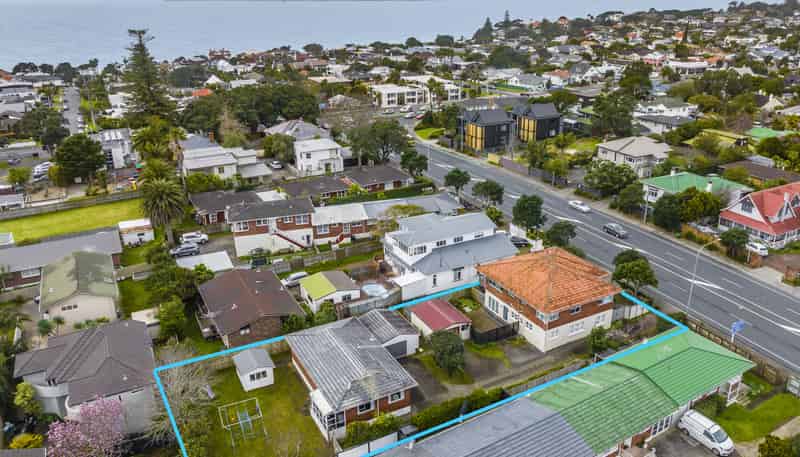 9 Esmonde Road, Takapuna
