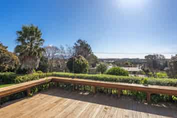 87 Huia Street, WAIKANAE