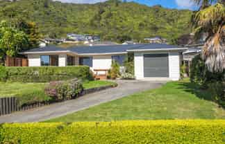 87 Huia Street, WAIKANAE