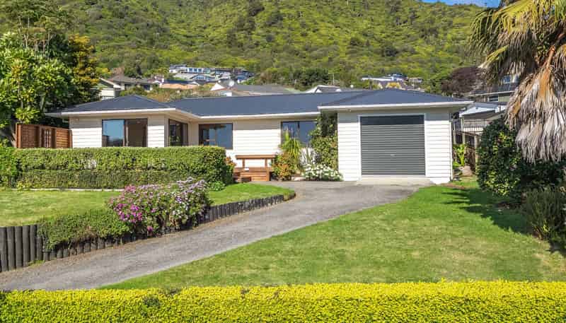 87 Huia Street, WAIKANAE