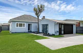 124 Old Wairoa Road, Papakura