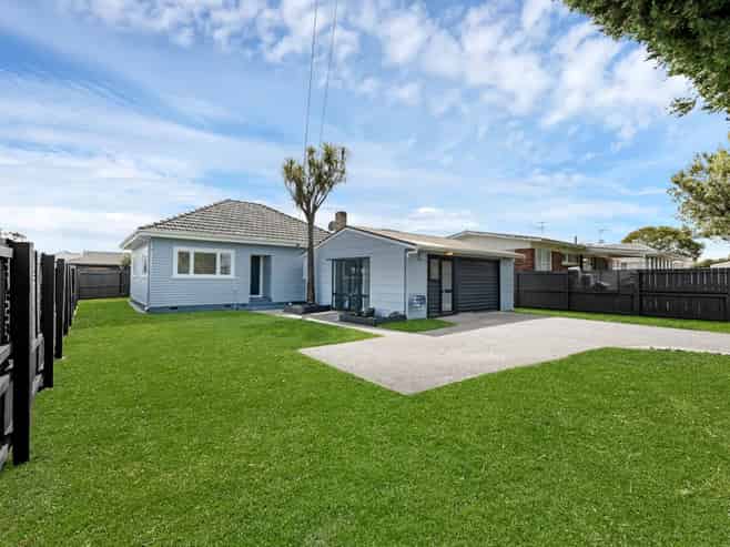 124 Old Wairoa Road, Papakura