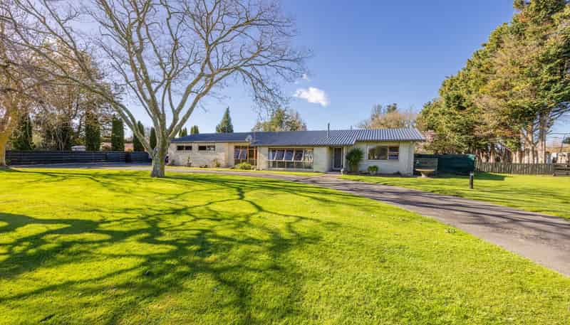 10 France Road, Longlands
