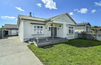 700 Buller Street, Akina