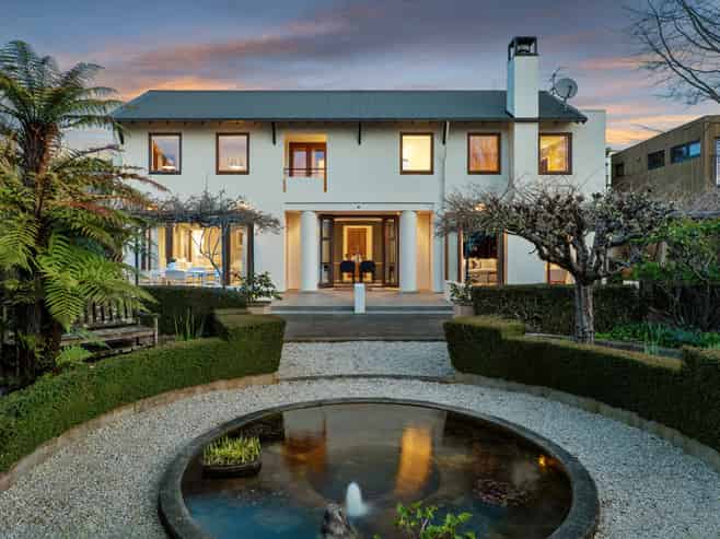 15 Rhodes Street, Merivale