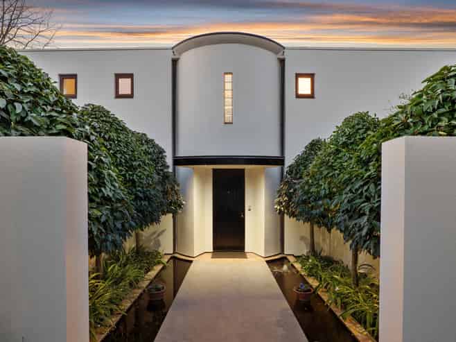 15 Rhodes Street, Merivale