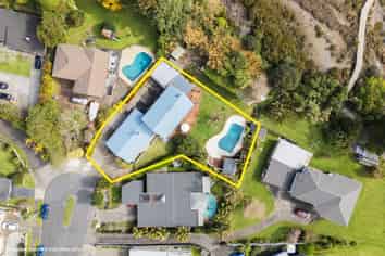 51 & 51A Riverlea Avenue, Pakuranga