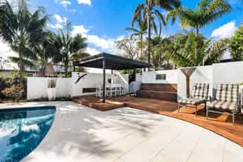 51 & 51A Riverlea Avenue, Pakuranga