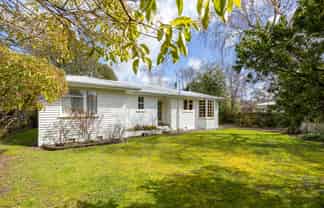 84 Kuratawhiti Street, Greytown