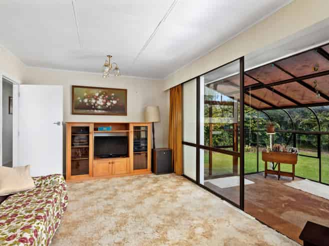 84 Kuratawhiti Street, Greytown