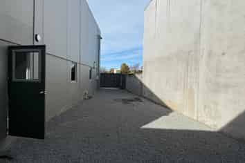 Office & Warehouse Space