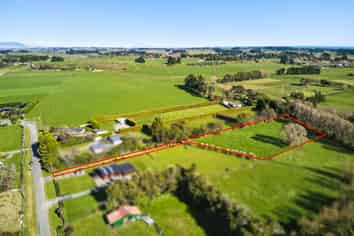 46 Painua Road, Hokio Beach