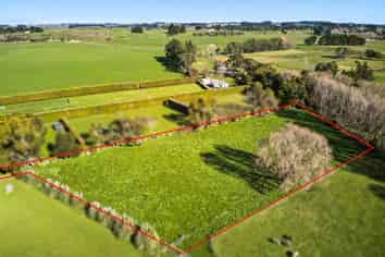 46 Painua Road, Hokio Beach