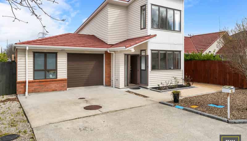 63 Tarapiroe Avenue, Takanini